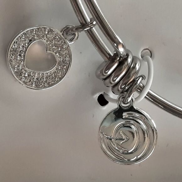 NWT Sisters Charm Bracelet   - Picture 3 of 4
